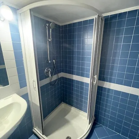 Apartment A 2 Passi Dal Lungomare *